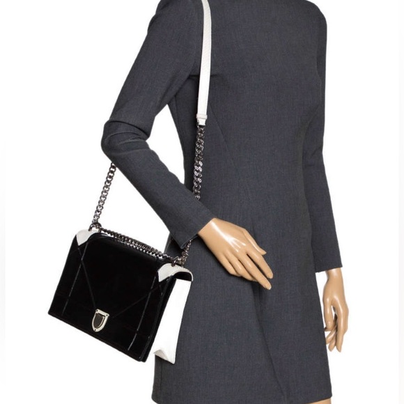 Dior Handbags - ✨💎RARE💎✨PYTHON DIOR DIORAMA MEDIUM BAG W/ DUSTY & GIFT.
